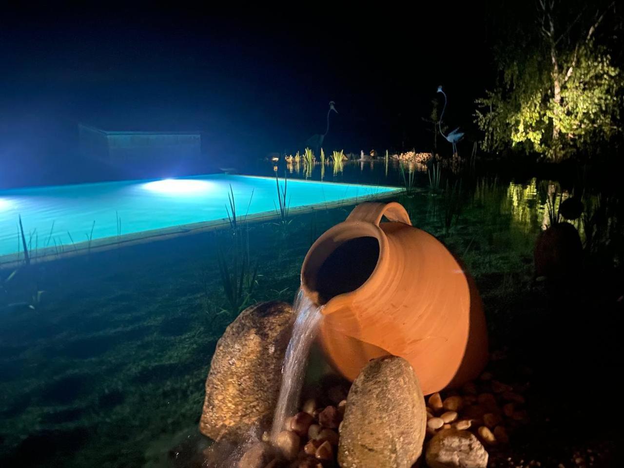 Hotel Albergue Bioclimatico Sabinares Del Arlanza Puentedura Eksteriør bilde