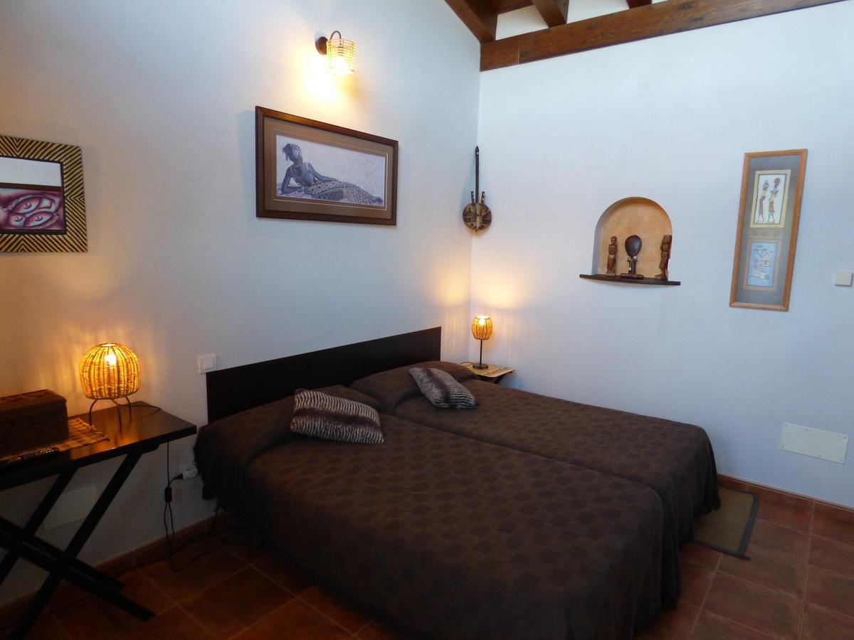 Hotel Albergue Bioclimatico Sabinares Del Arlanza Puentedura Rom bilde