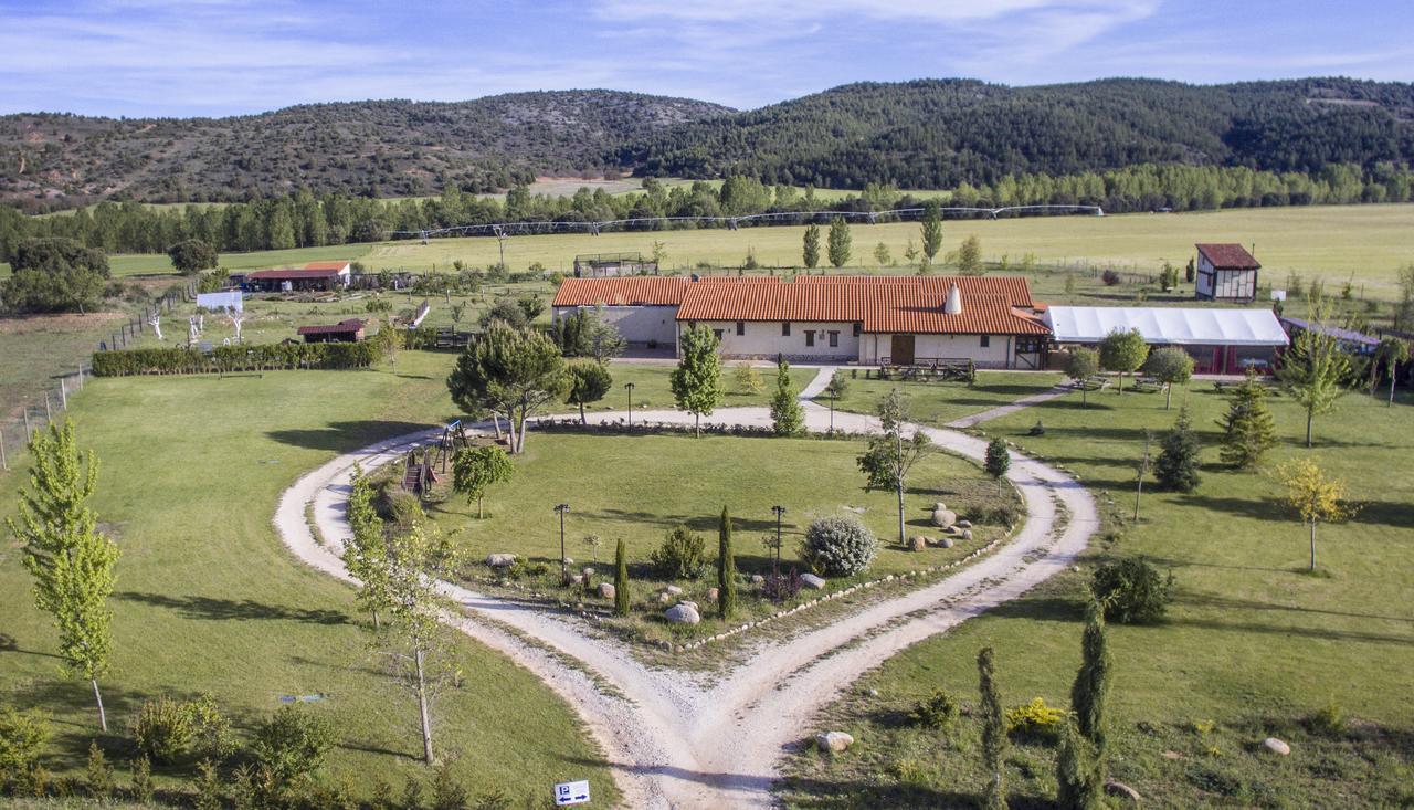 Hotel Albergue Bioclimatico Sabinares Del Arlanza Puentedura Eksteriør bilde